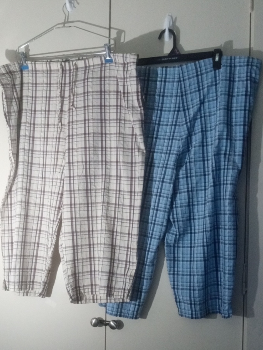 Bundle of Two pairs of Lounge Capri Pants with Pockets & Draw String Both 20W